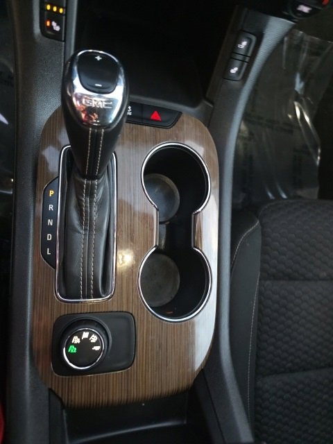 Used 2018 GMC Acadia SLE image 17