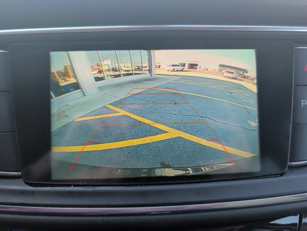 Used 2019 Buick Enclave Essence FWD image 14