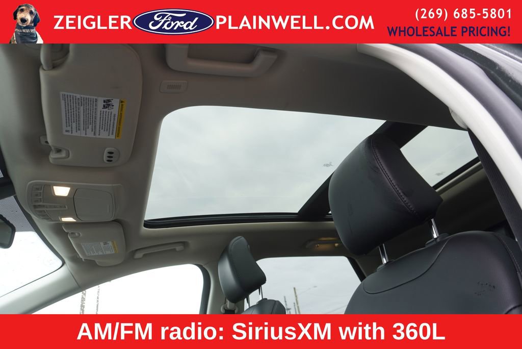 Used 2024 Ford Edge SEL w/ Convenience Package image 2