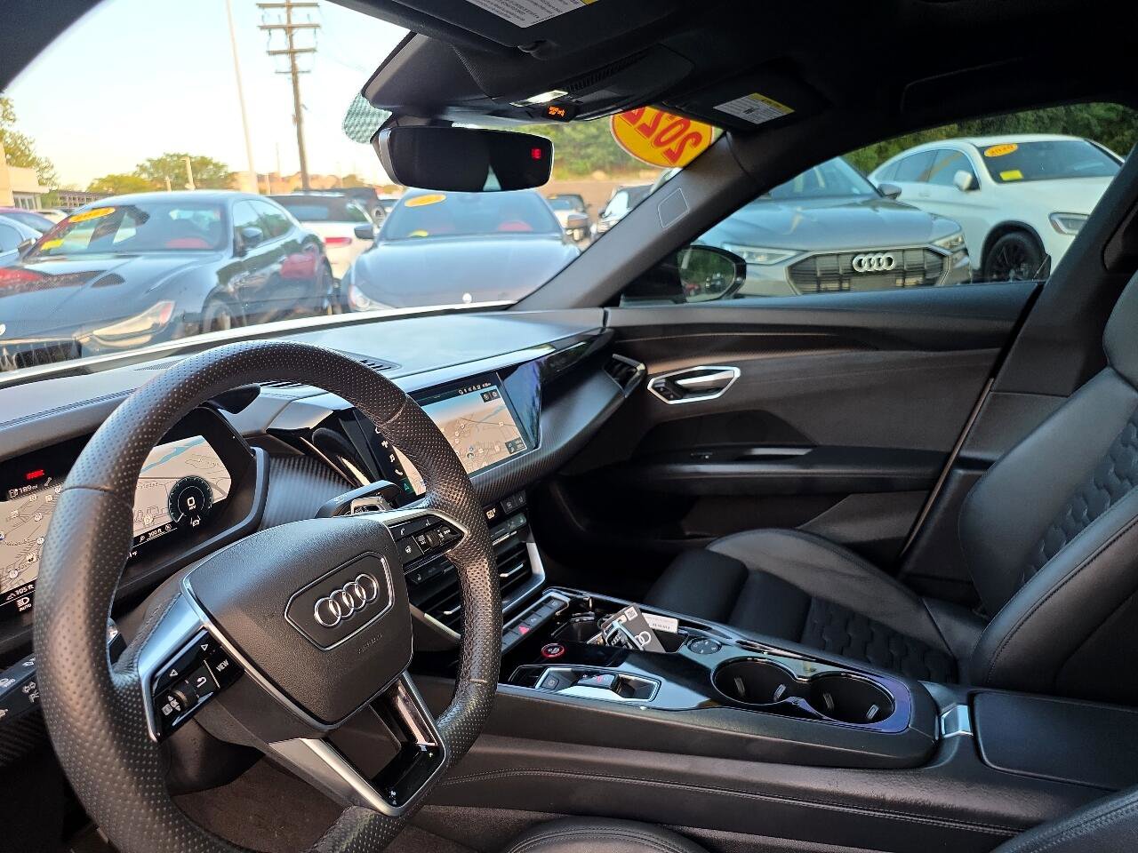 Used 2022 Audi e-tron GT Premium Plus w/ Performance Package image 30