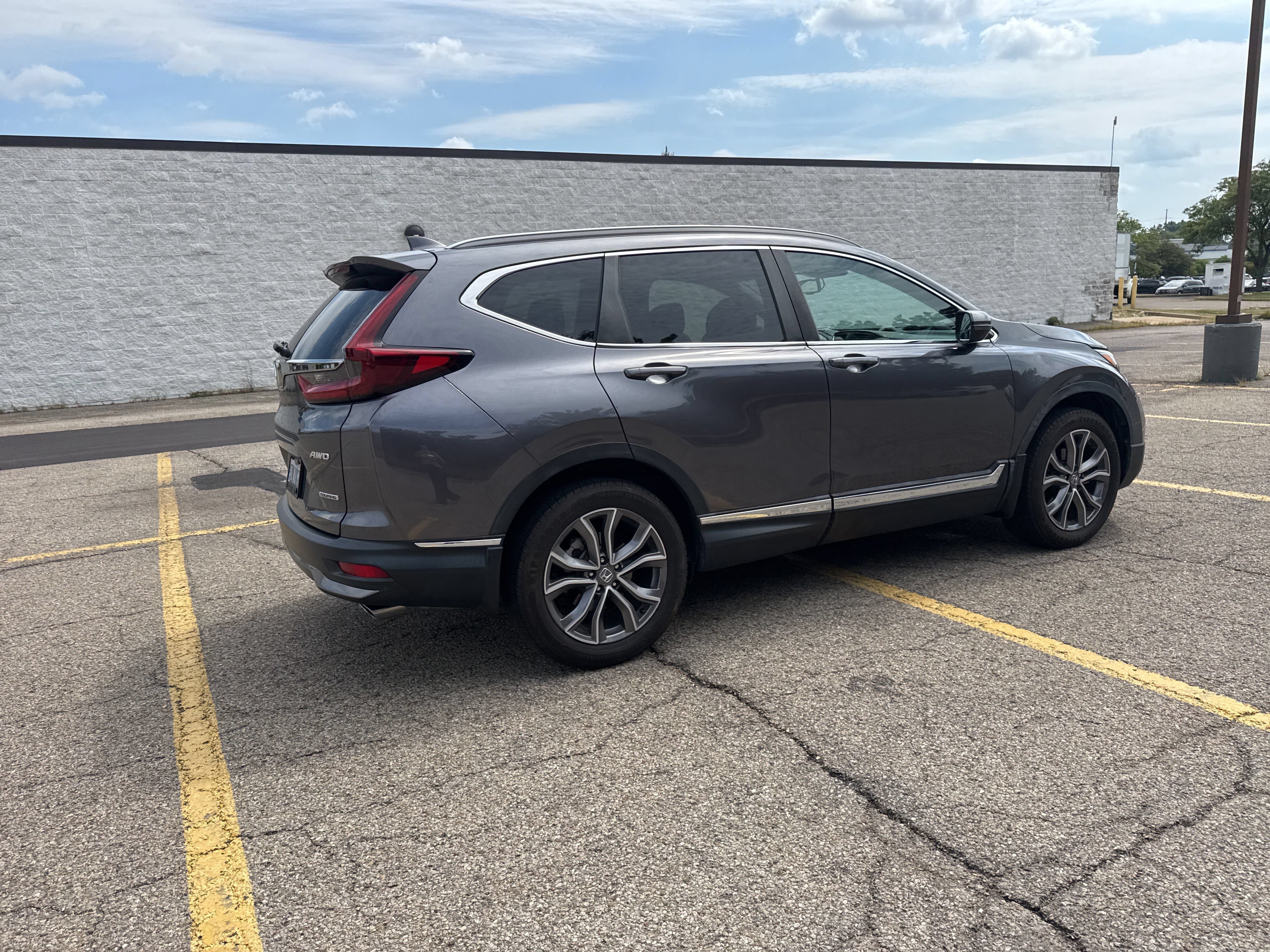 Used 2020 Honda CR-V Touring image 28