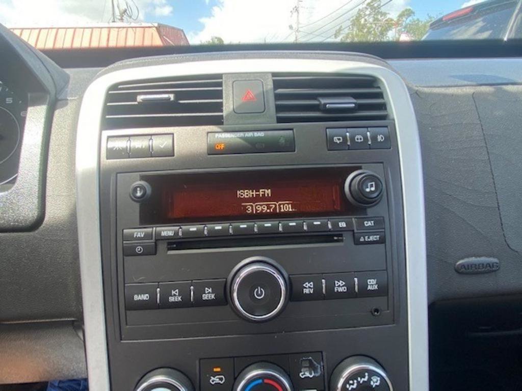 Used 2009 Pontiac Torrent 2WD image 10