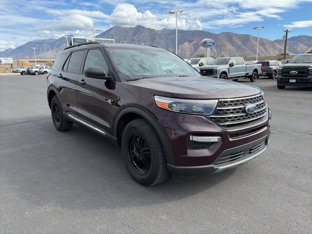 Used 2023 Ford Explorer XLT w/ Equipment Group 202A image 4