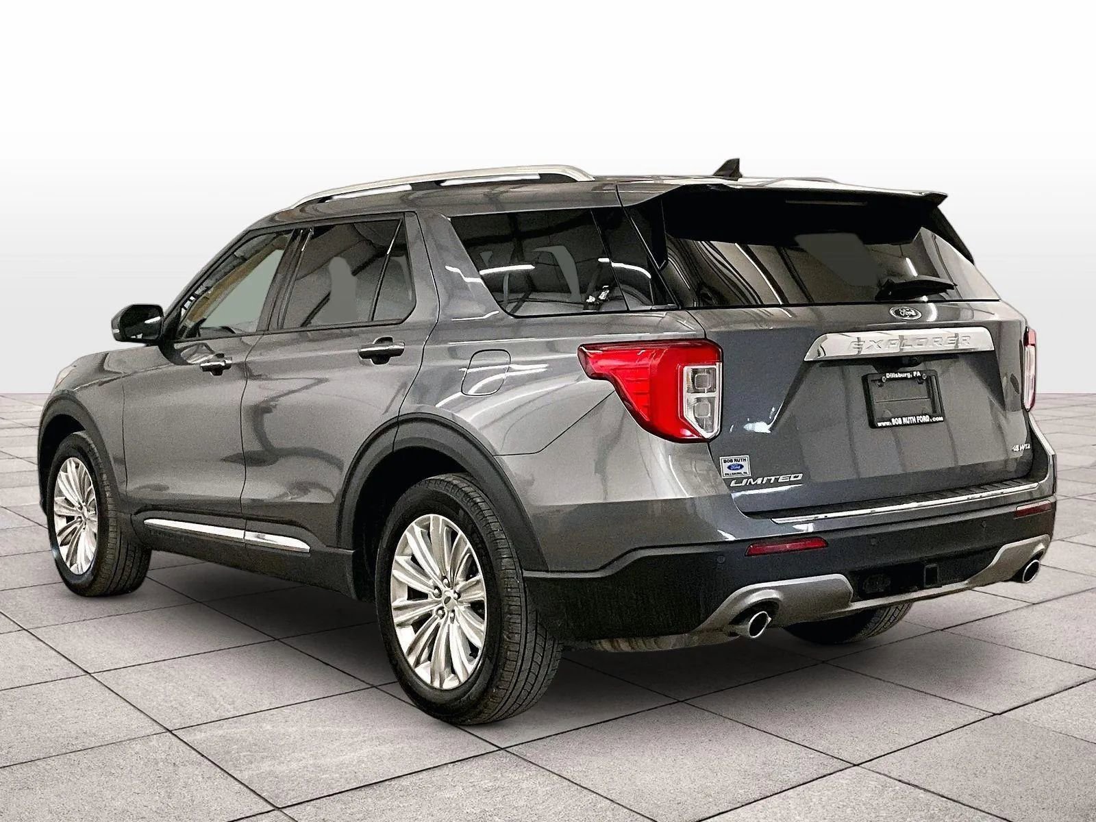 Used 2021 Ford Explorer Limited w/ Equipment Group 301A AWD/4WD image 10
