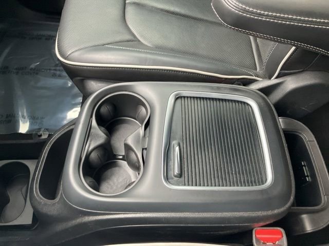 Used 2020 Chrysler Pacifica Limited w/ Advanced Safetytec Group image 25