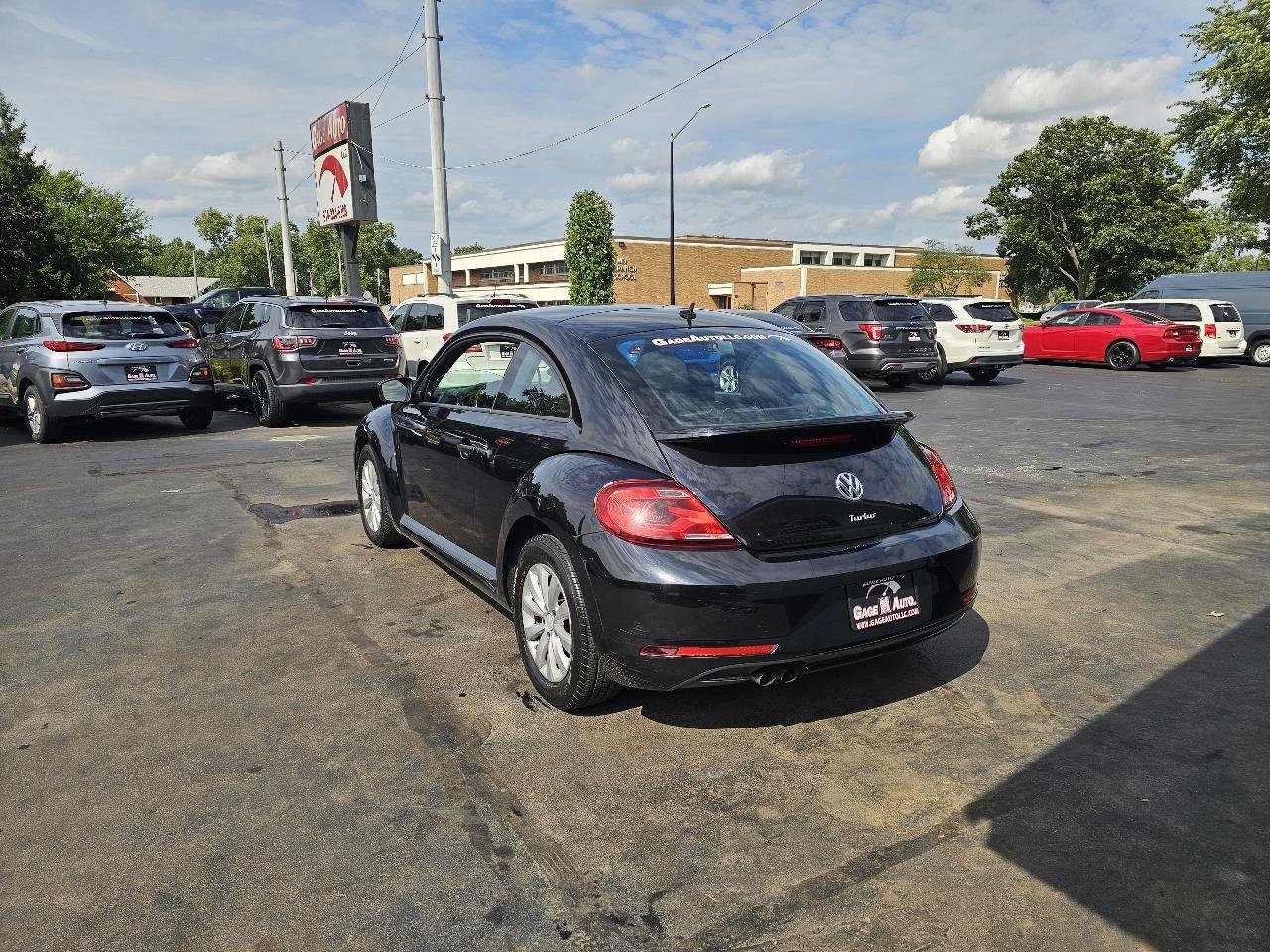 Used 2017 Volkswagen Beetle 1.8T S FWD image 8