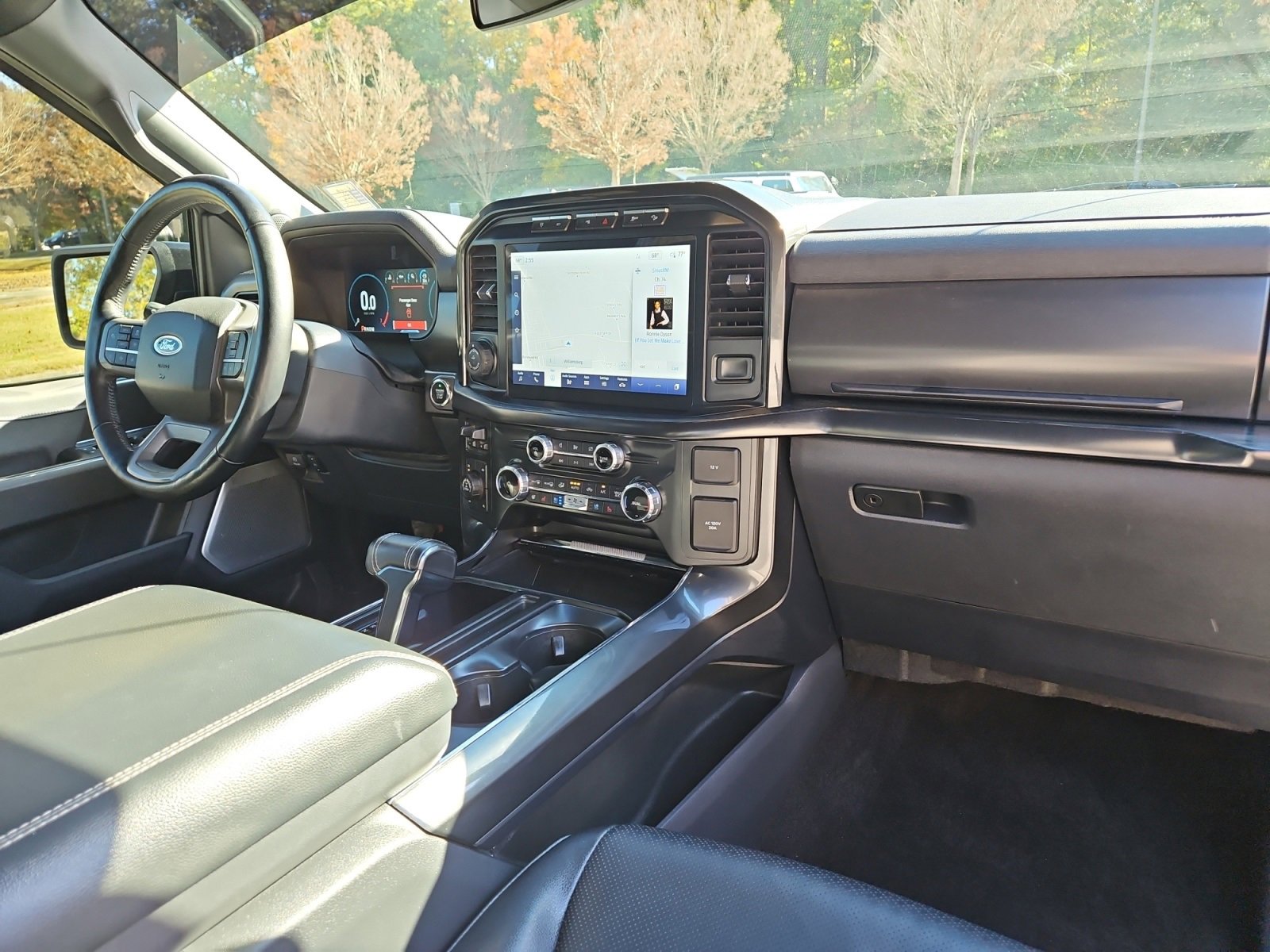 Used 2022 Ford F150 Lariat w/ Equipment Group 502A High image 16