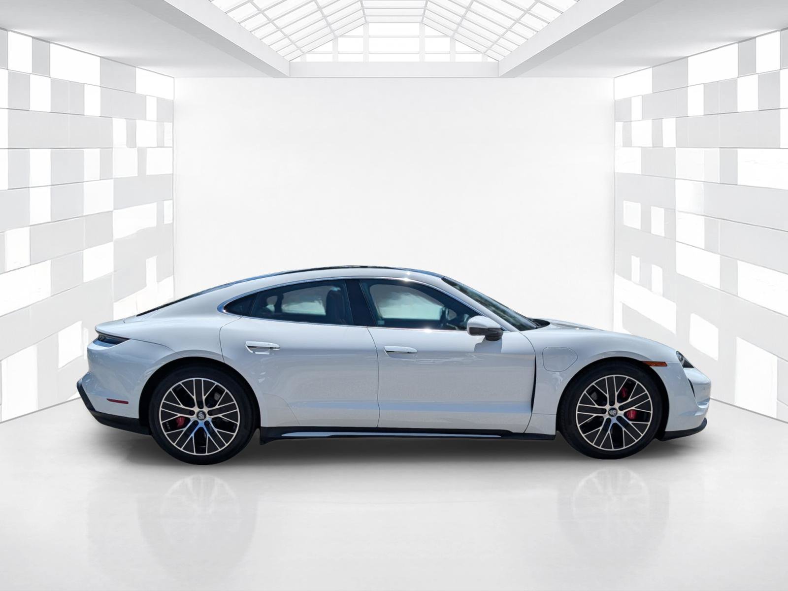 Used 2021 Porsche Taycan 4S AWD/4WD image 8