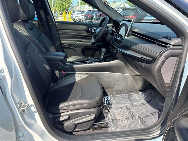 Certified 2024 Jeep Compass Limited w/ High Altitude Package image 16