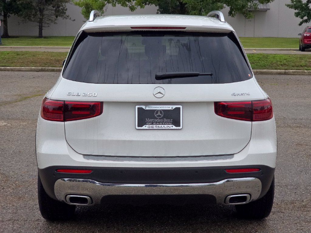 New 2026 Mercedes-Benz GLB 250 4MATIC image 13
