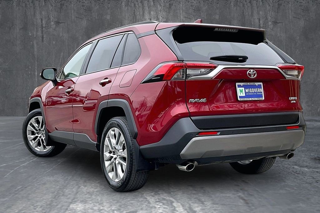 Used 2019 Toyota RAV4 Limited w/ Advanced Technology Package AWD/4WD image 4