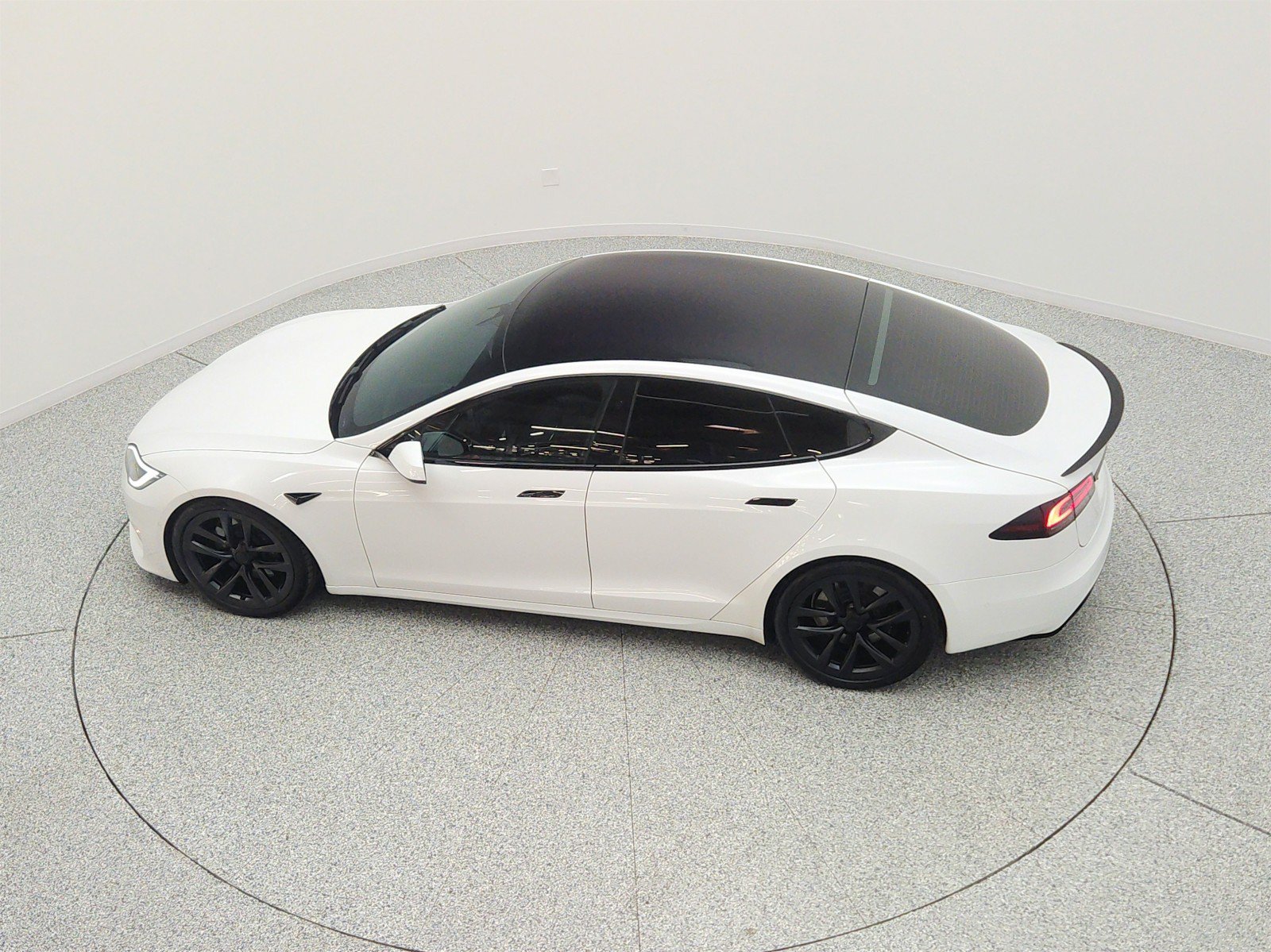 Used 2023 Tesla Model S Plaid AWD/4WD image 29