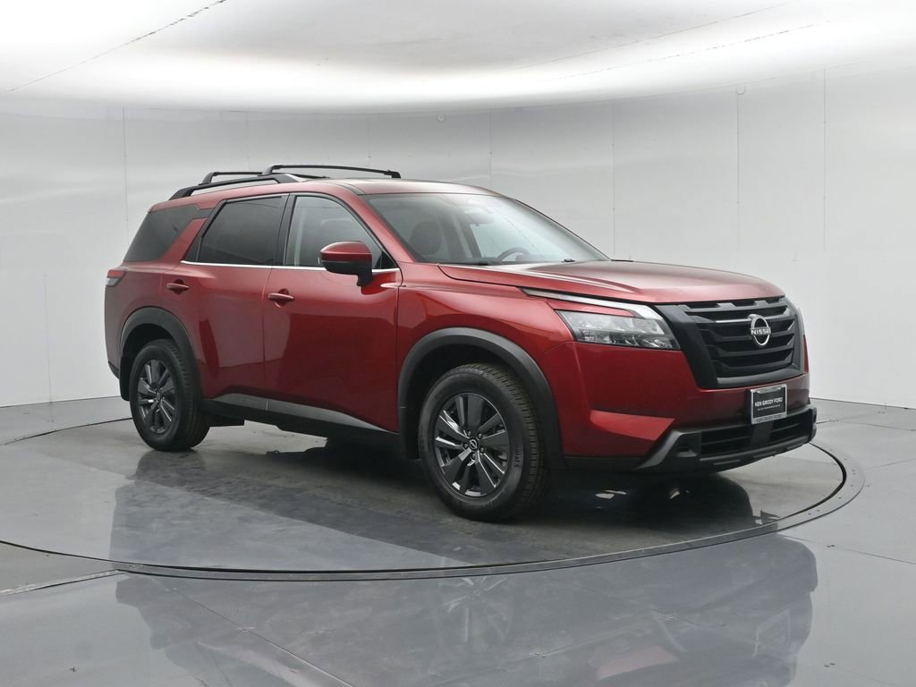 Used 2023 Nissan Pathfinder SV w/ SV Premium Package image 7