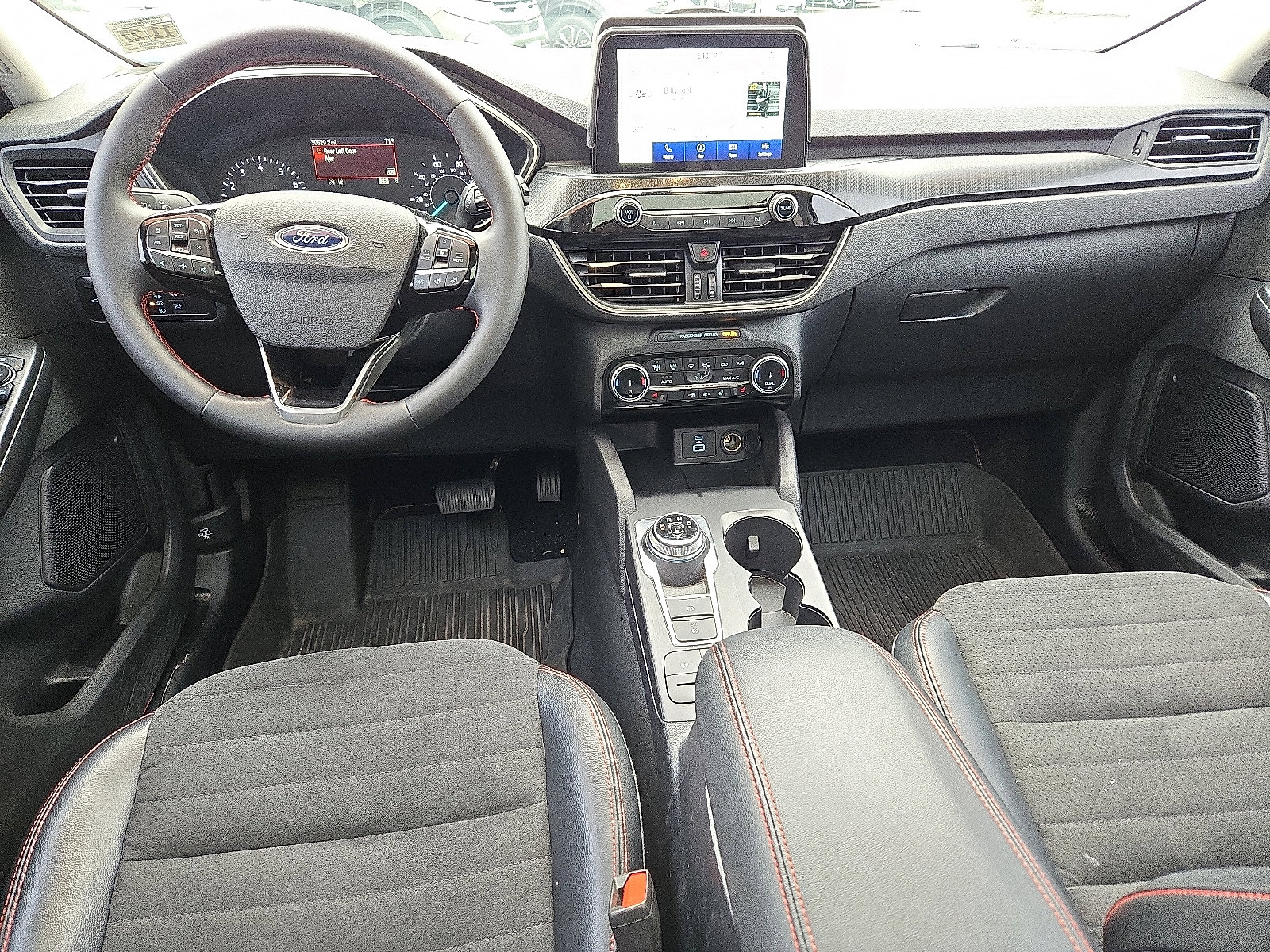 Used 2022 Ford Escape SEL w/ SEL Stealth AWD Package image 11