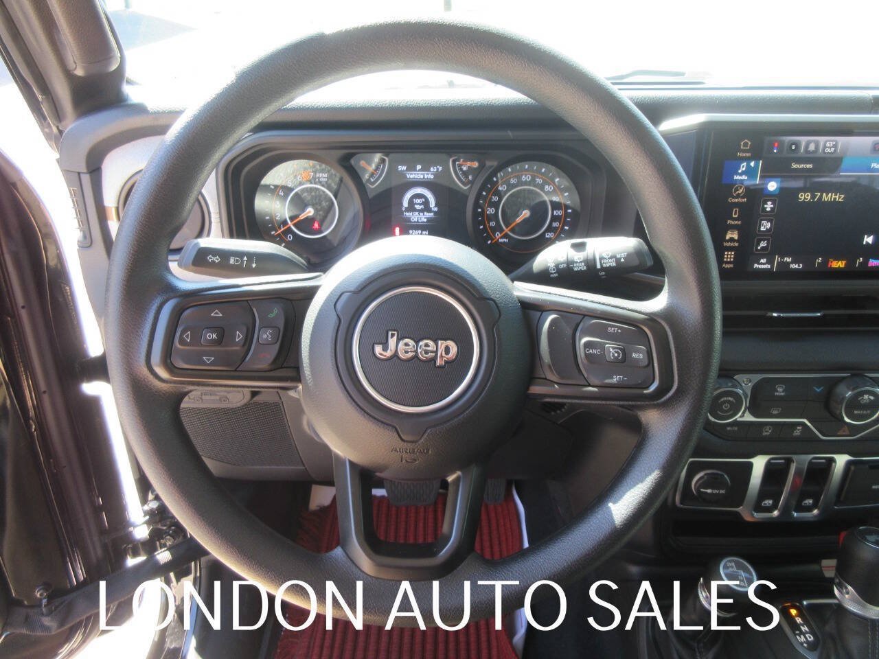 Used 2026 Jeep Wrangler Sport AWD/4WD image 10