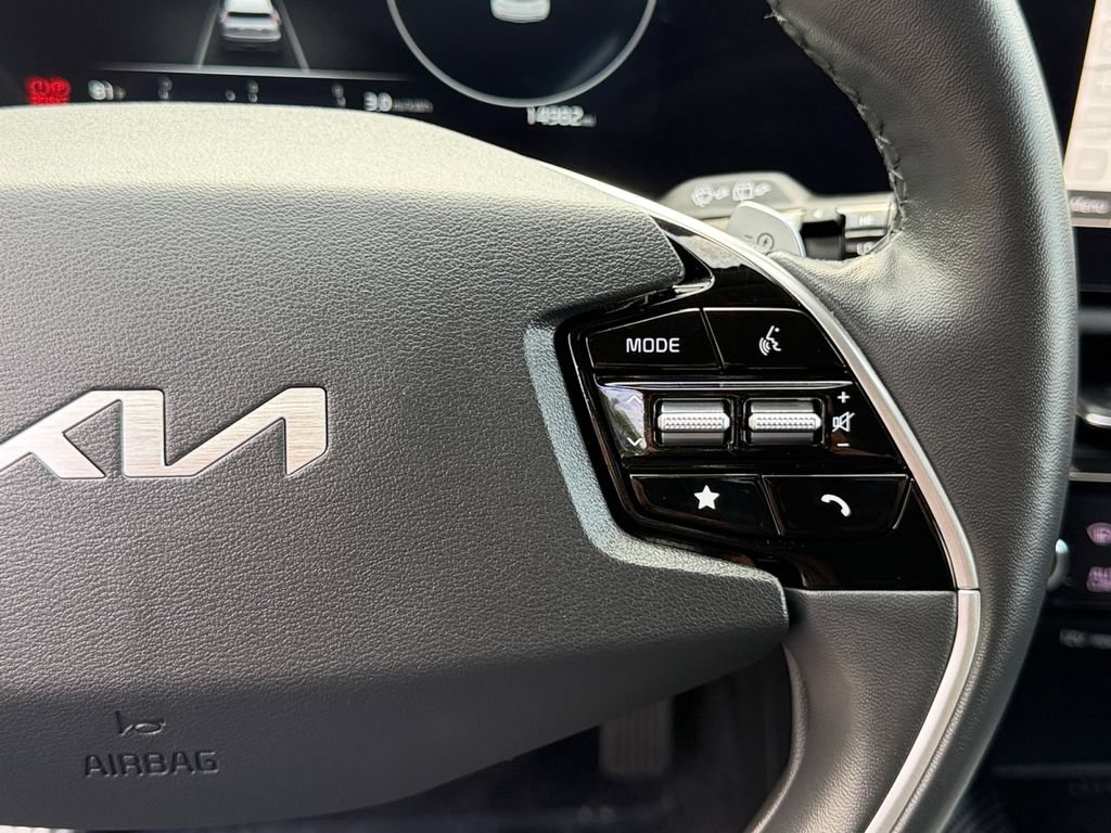 Used 2023 Kia Niro Wind w/ Wind Preserve Package FWD image 19