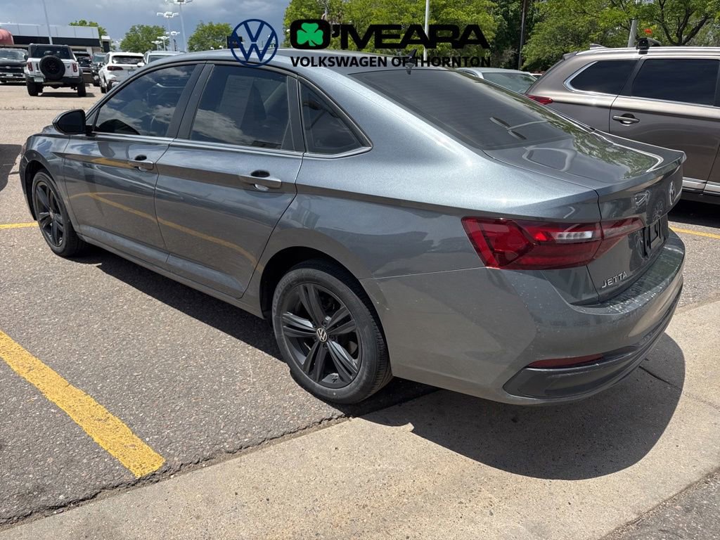 Used 2023 Volkswagen Jetta SE FWD image 6