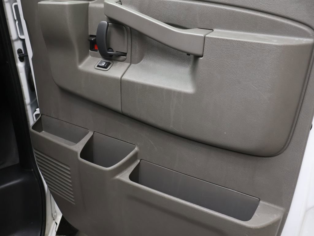 Used 2024 Chevrolet Express 2500 w/ Driver Convenience Package image 12