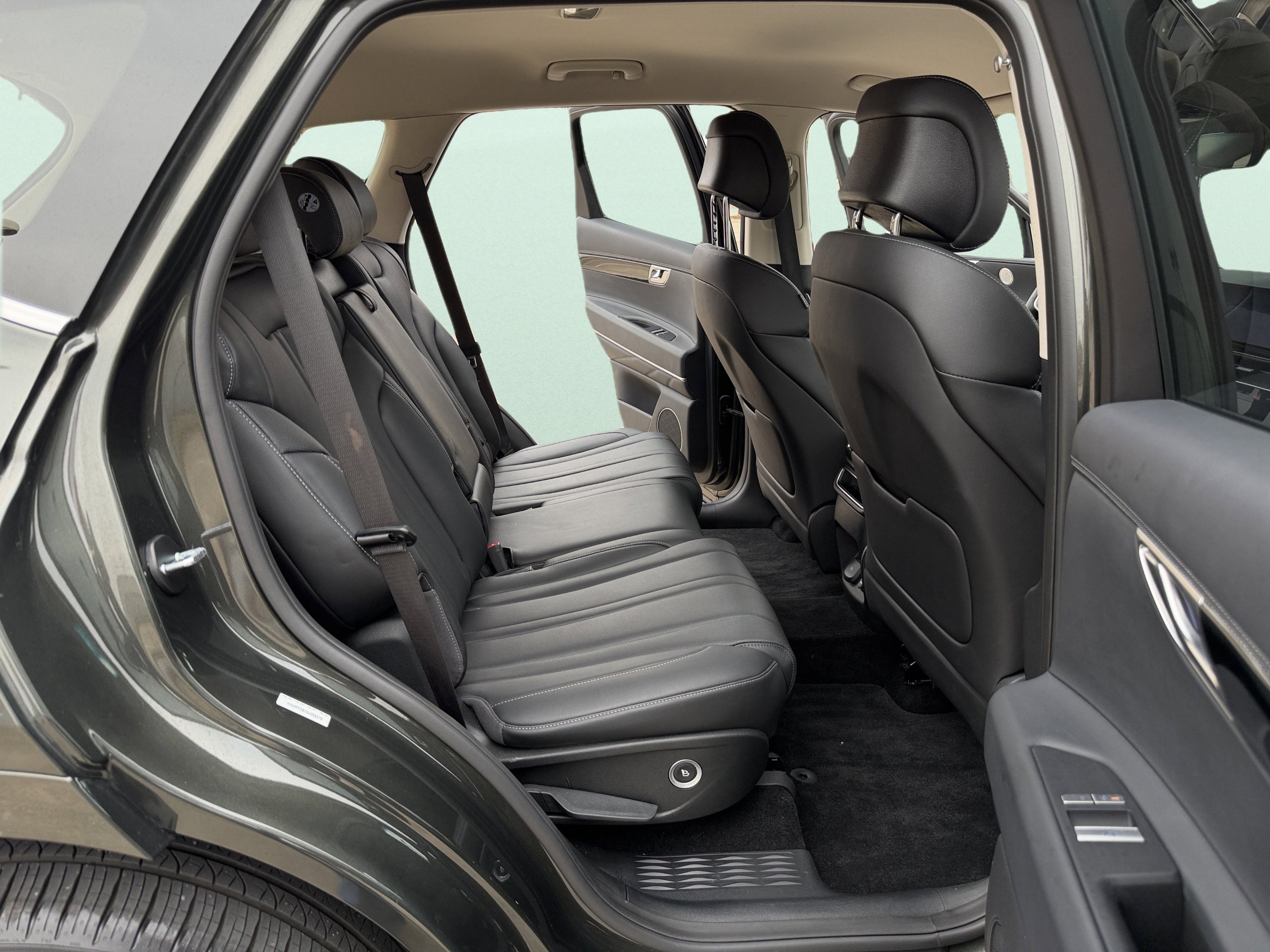 Used 2025 Genesis GV80 2.5T Standard image 47