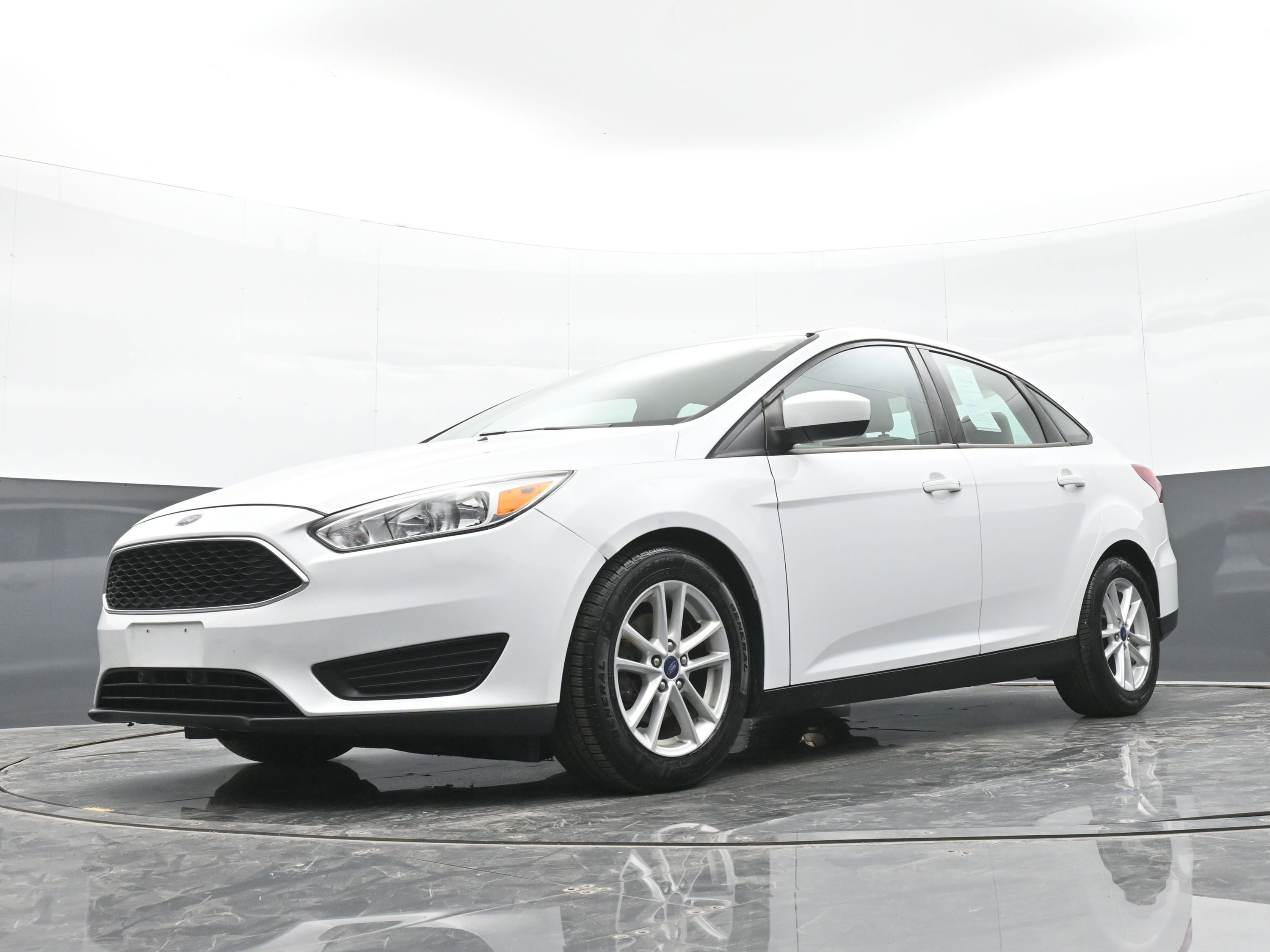 Used 2018 Ford Focus SE image 43