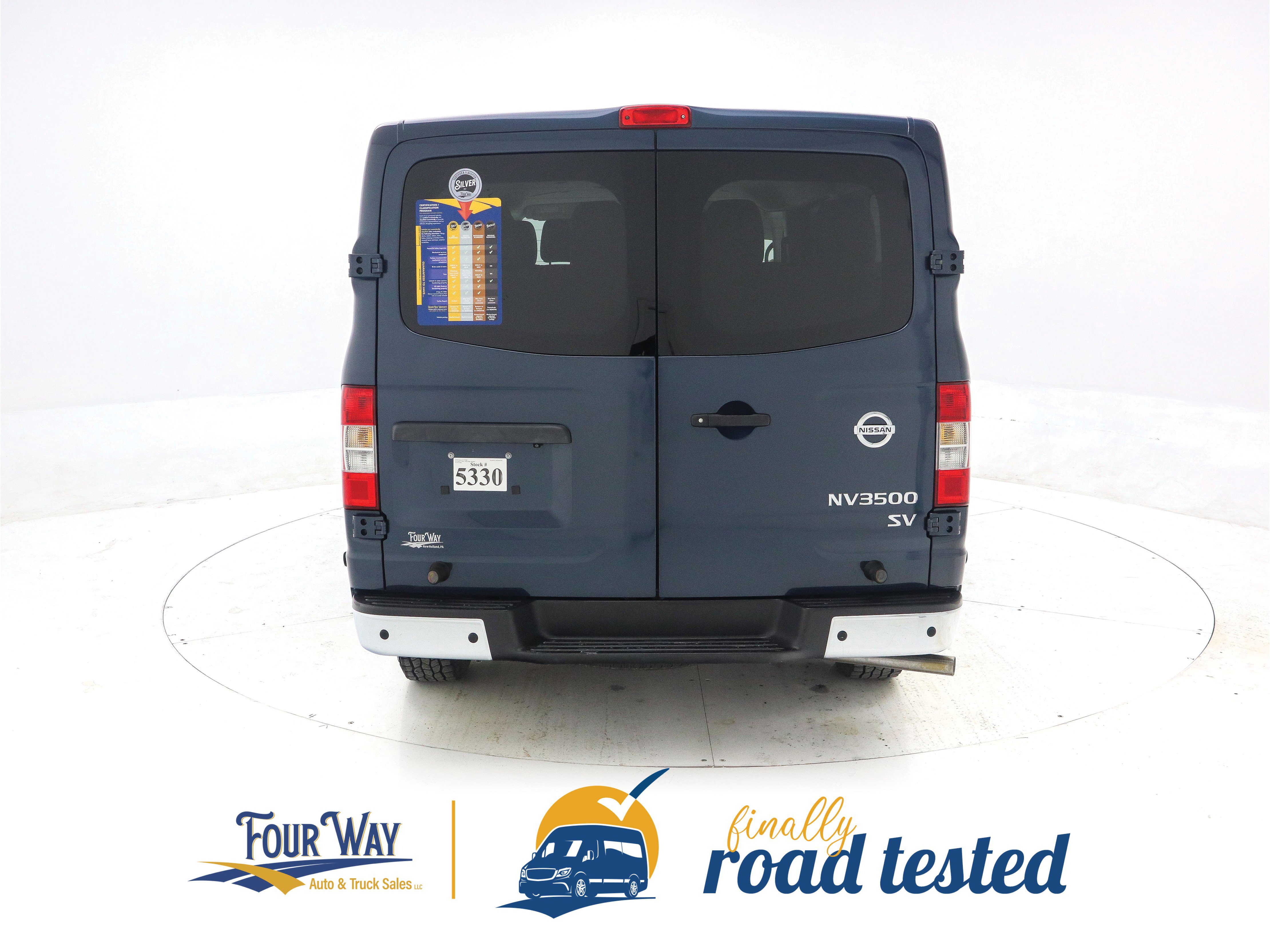 Used 2018 Nissan NV 3500 SV w/ Navigation Package image 5