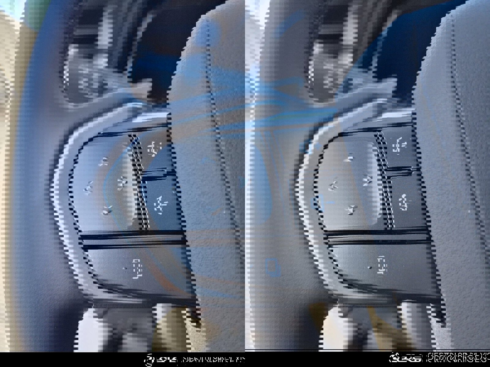 New 2026 Lexus RX 450h AWD image 23