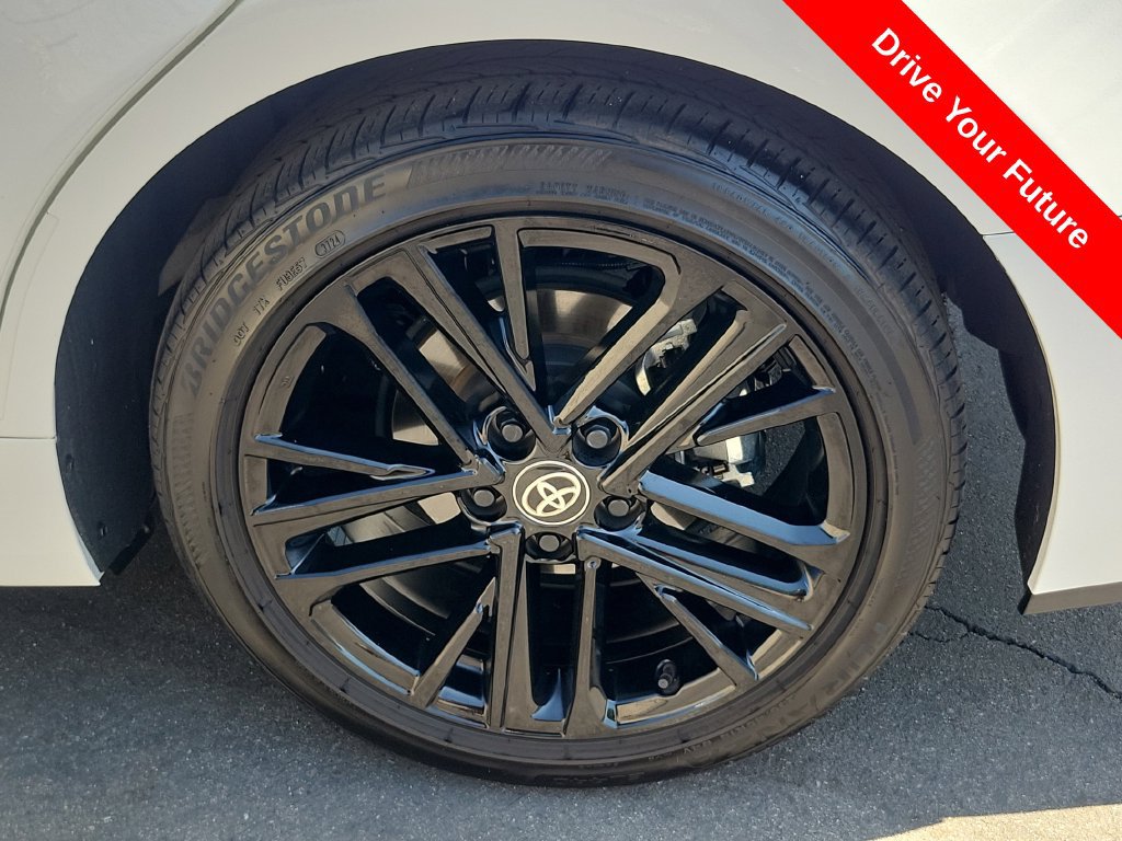 Used 2025 Toyota Camry SE w/ Convenience Package FWD image 28