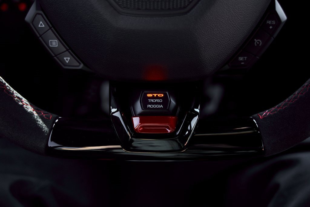 Used 2023 Lamborghini Huracan STO image 62