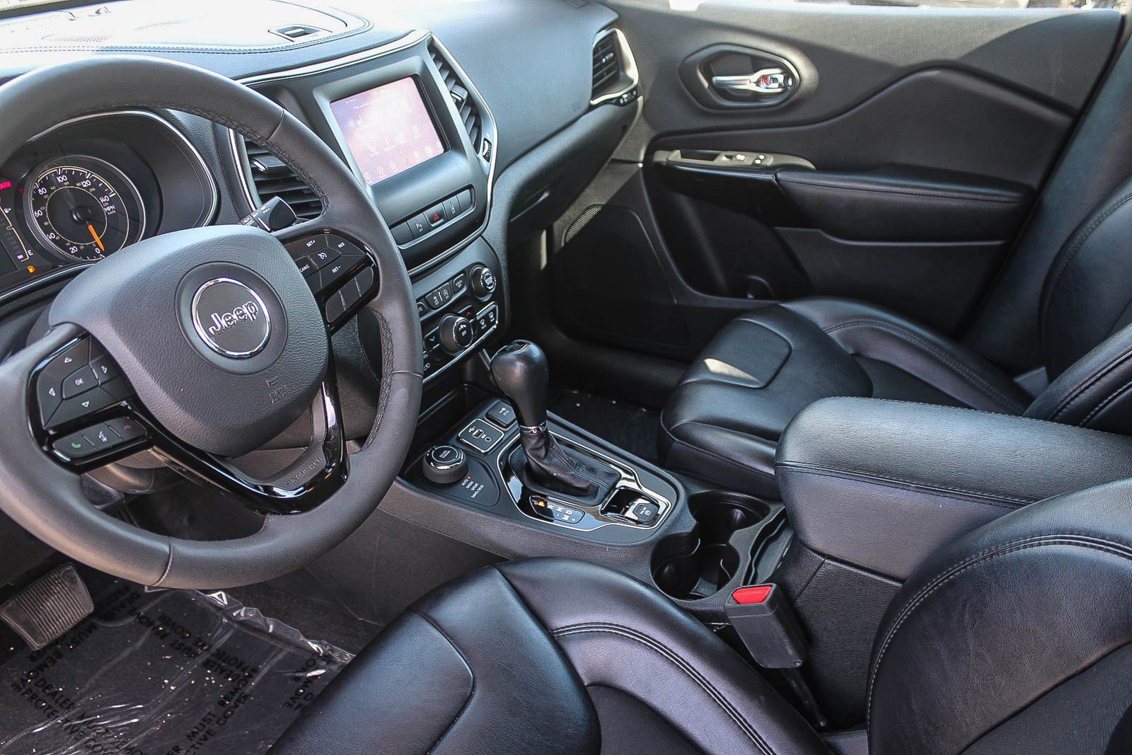 Used 2021 Jeep Cherokee Latitude Plus image 18