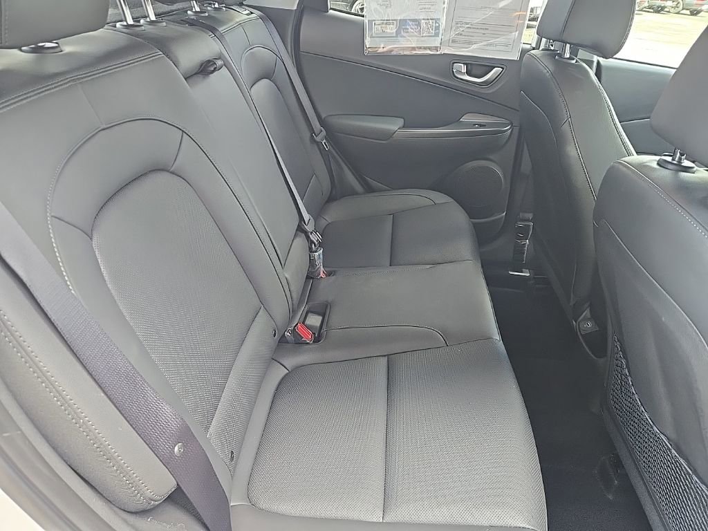 Used 2023 Hyundai Kona Limited w/ Cargo Package AWD/4WD image 28