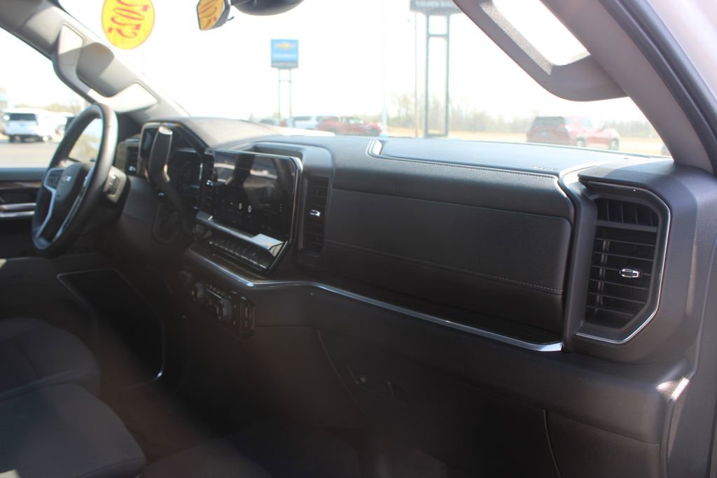 Used 2025 Chevrolet Silverado 1500 LT w/ Work Truck Package AWD/4WD image 29