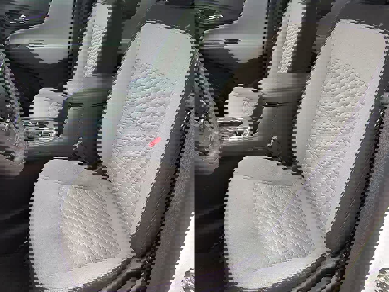 Used 2021 Chevrolet Equinox LS image 16