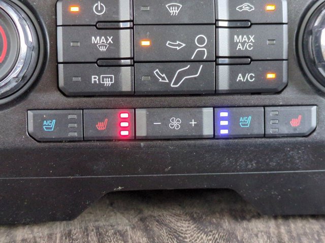 Used 2018 Ford F250 Lariat w/ Chrome Package image 23