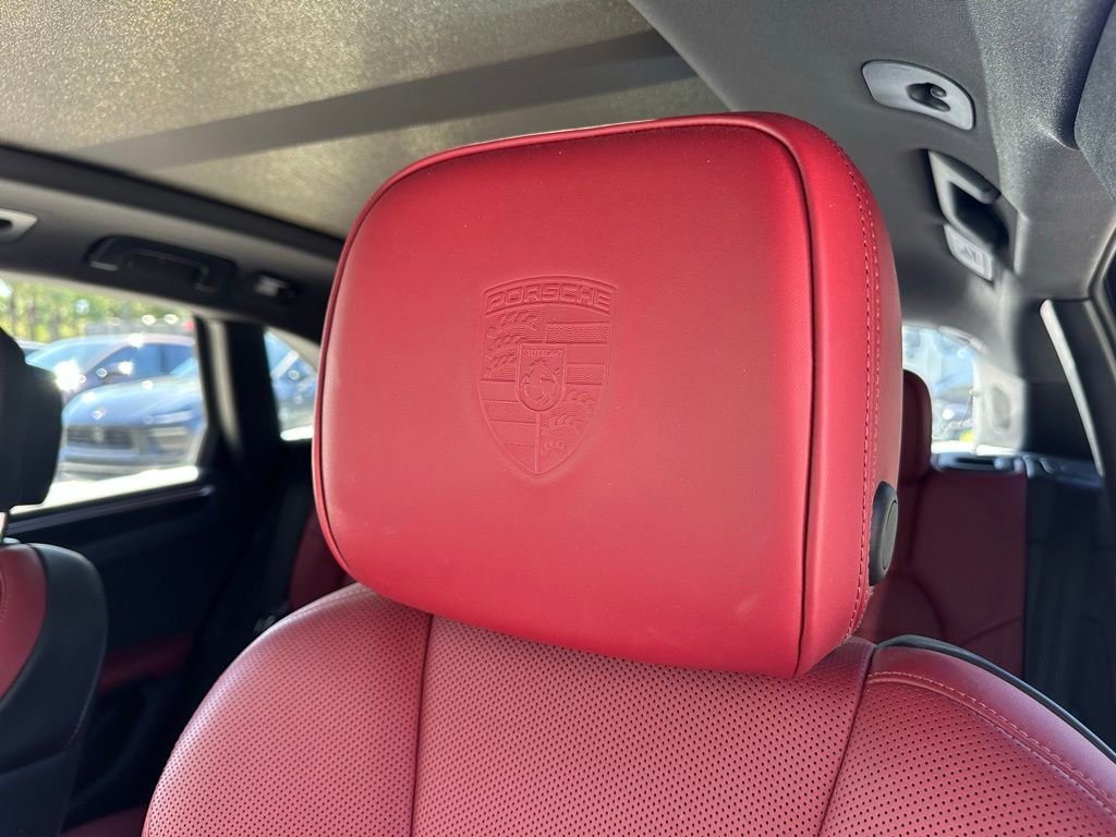 Certified 2023 Porsche Macan S image 24