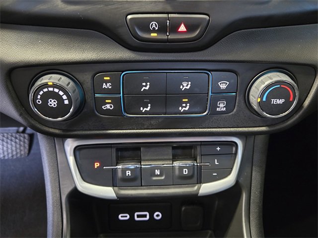 Used 2022 GMC Terrain SLE w/ Elevation Edition image 20