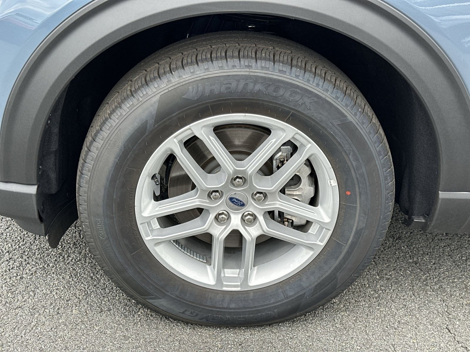 New 2026 Ford Explorer Active AWD/4WD image 13