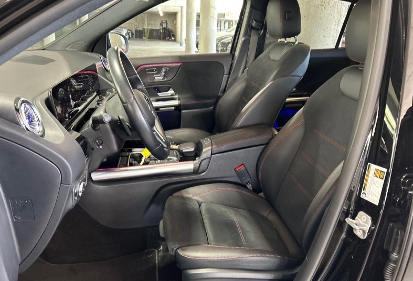 Used 2023 Mercedes-Benz GLA 250 4MATIC image 4