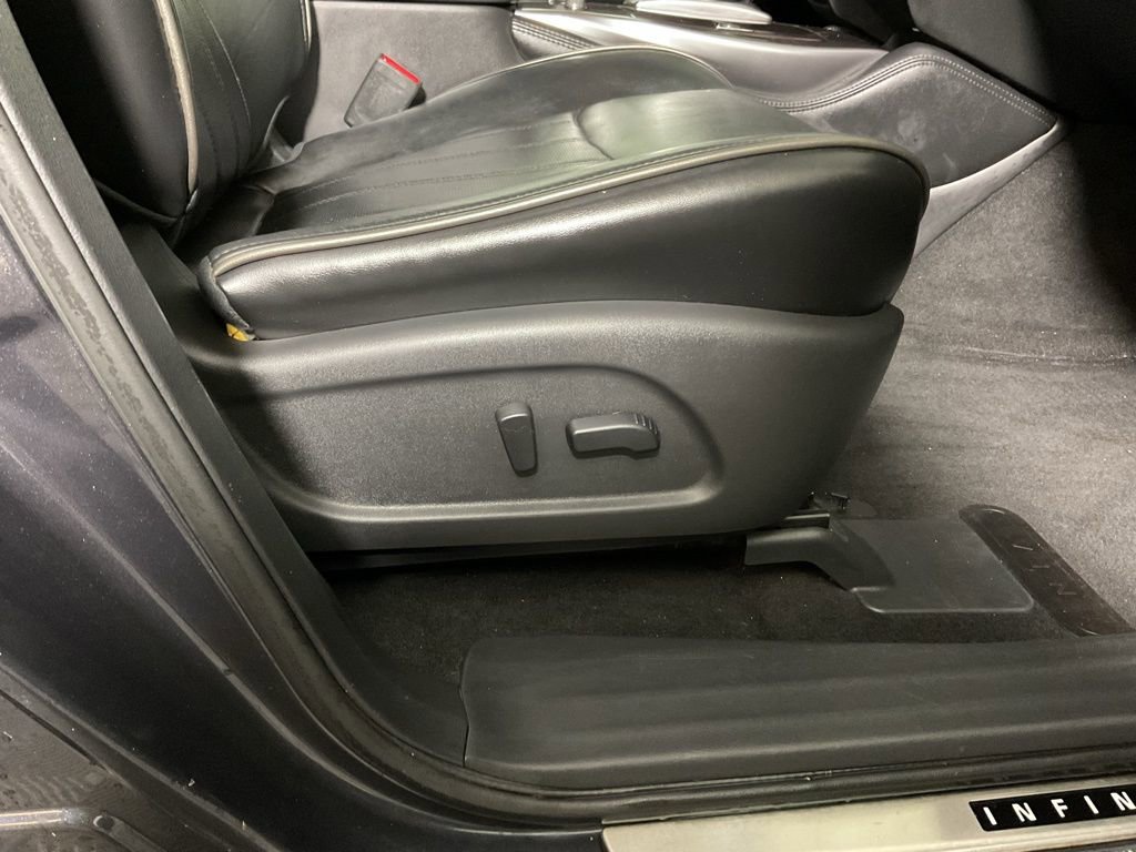 Used 2013 INFINITI JX35 AWD w/ Premium Pkg image 30