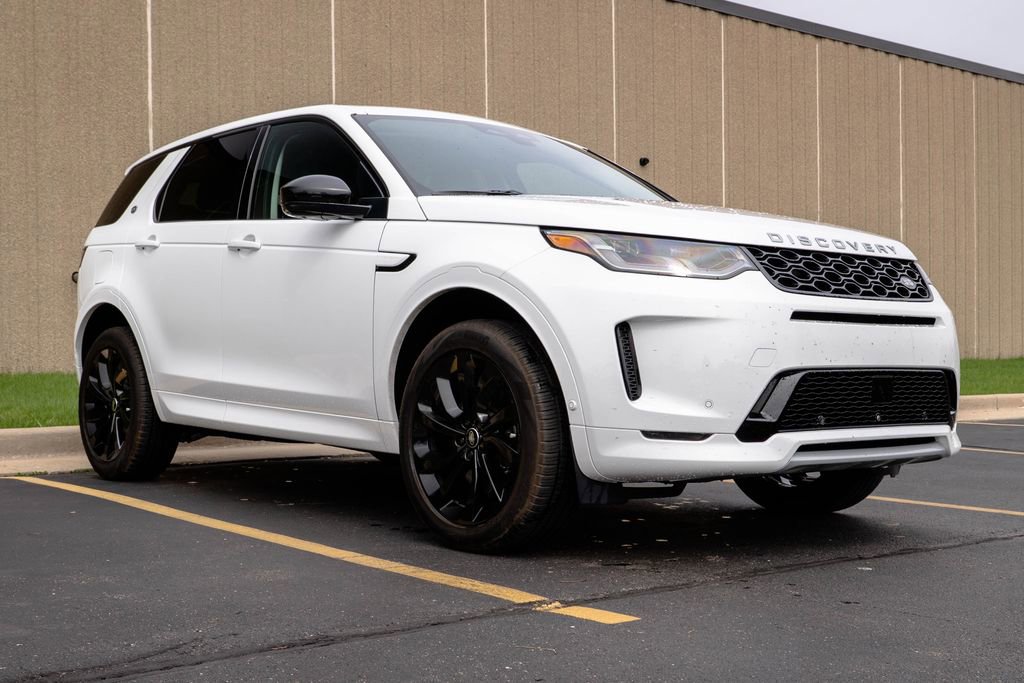 Used 2025 Land Rover Discovery Sport S image 2