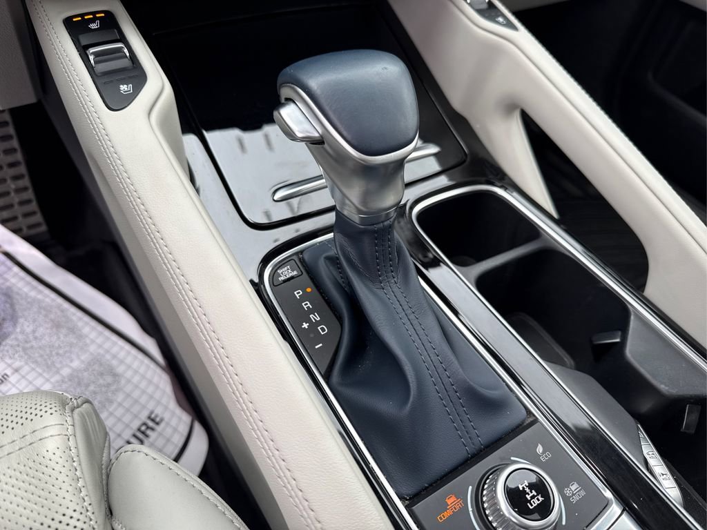 Used 2024 Kia Telluride SX Prestige w/ Towing Package image 33