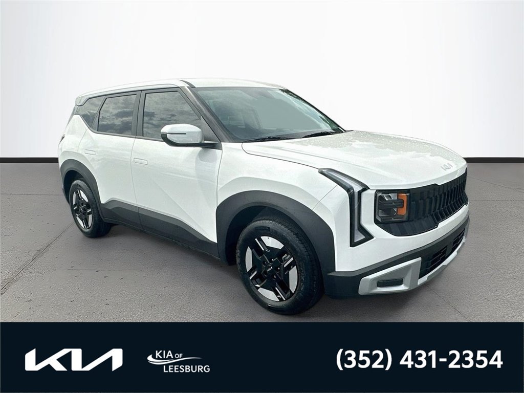 New 2027 Kia Seltos LX FWD image 1