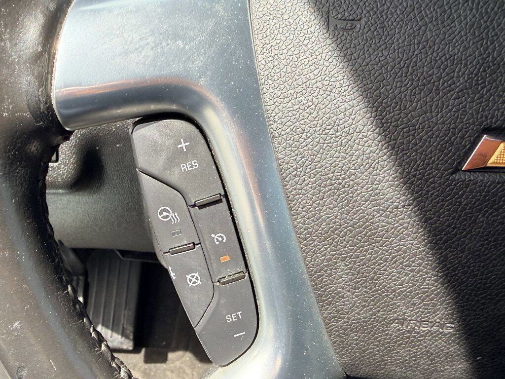 Used 2014 Chevrolet Traverse LTZ FWD image 18