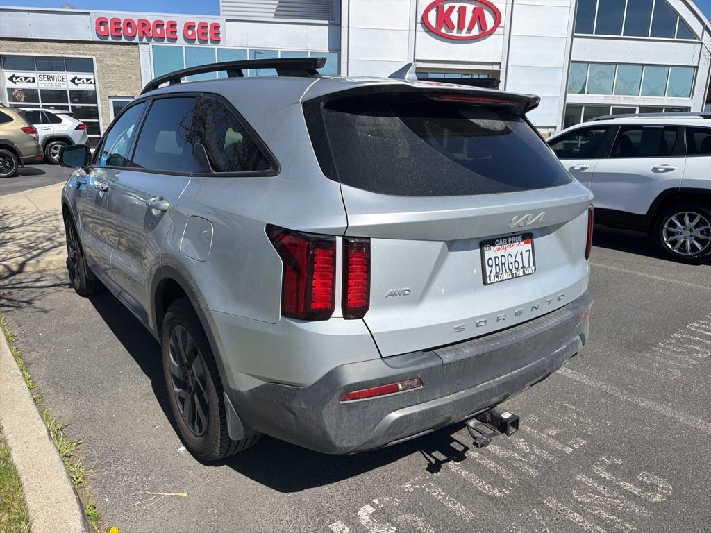 Used 2022 Kia Sorento S image 2