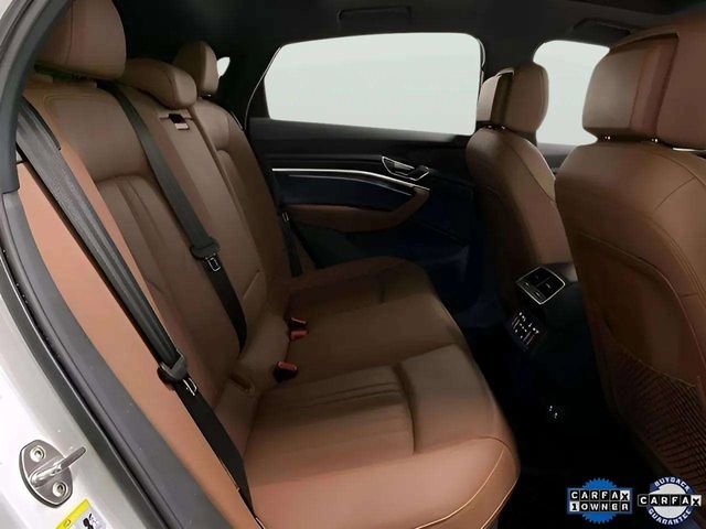 Used 2022 Audi e-tron Premium Plus w/ Premium Plus Package AWD/4WD image 81