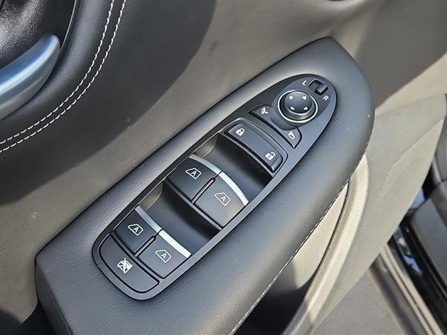 New 2025 INFINITI QX55 Luxe w/ Cargo Package image 17