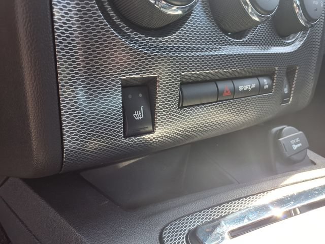Used 2014 Dodge Challenger R/T RWD image 24