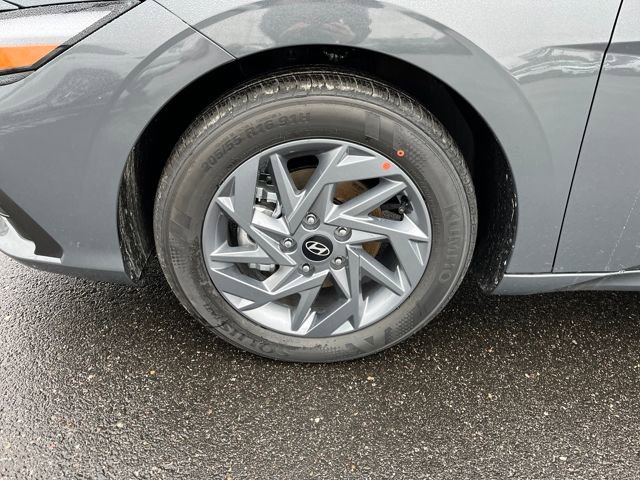 New 2026 Hyundai Elantra Blue image 22