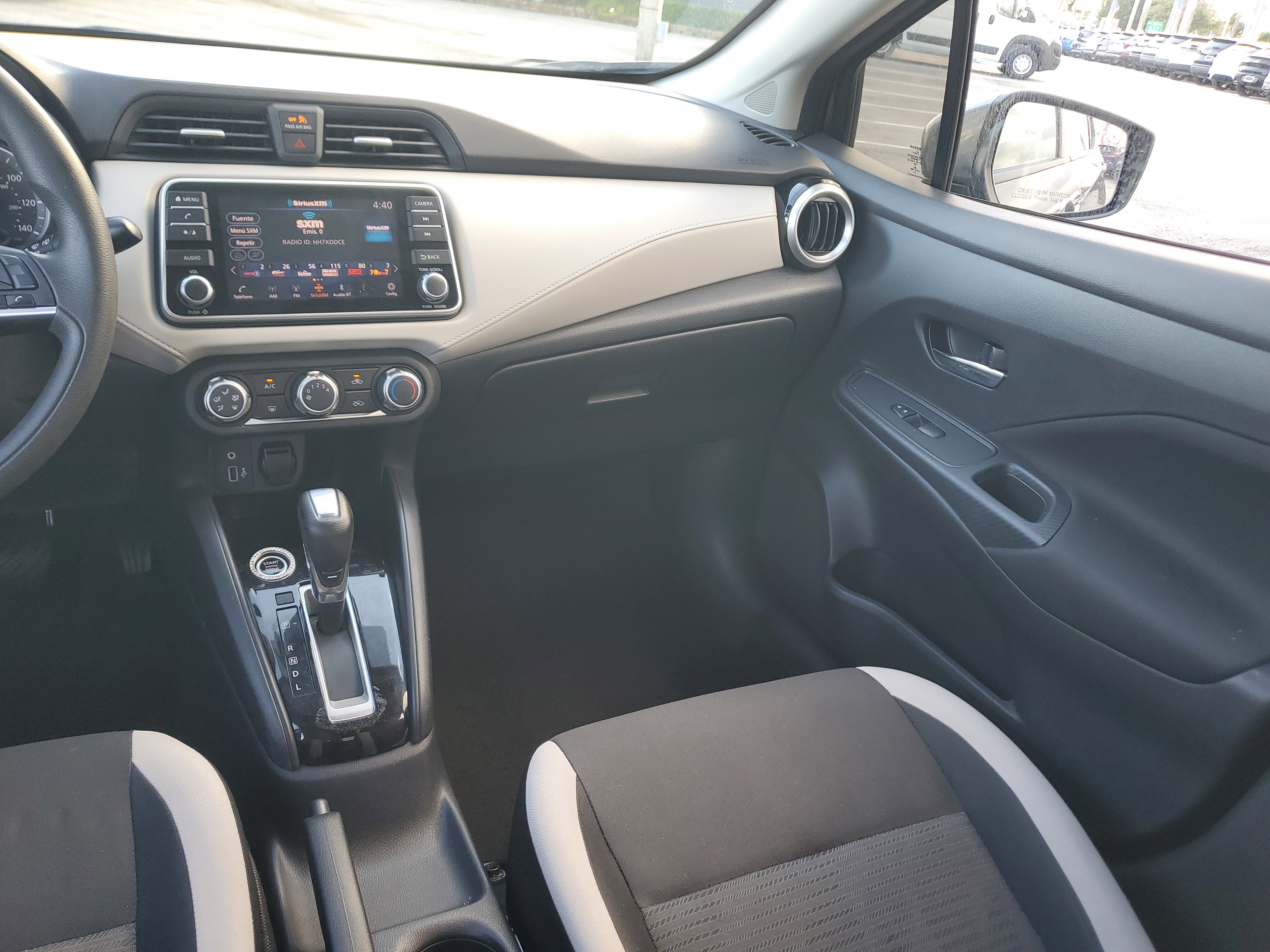 Used 2021 Nissan Versa SV image 15