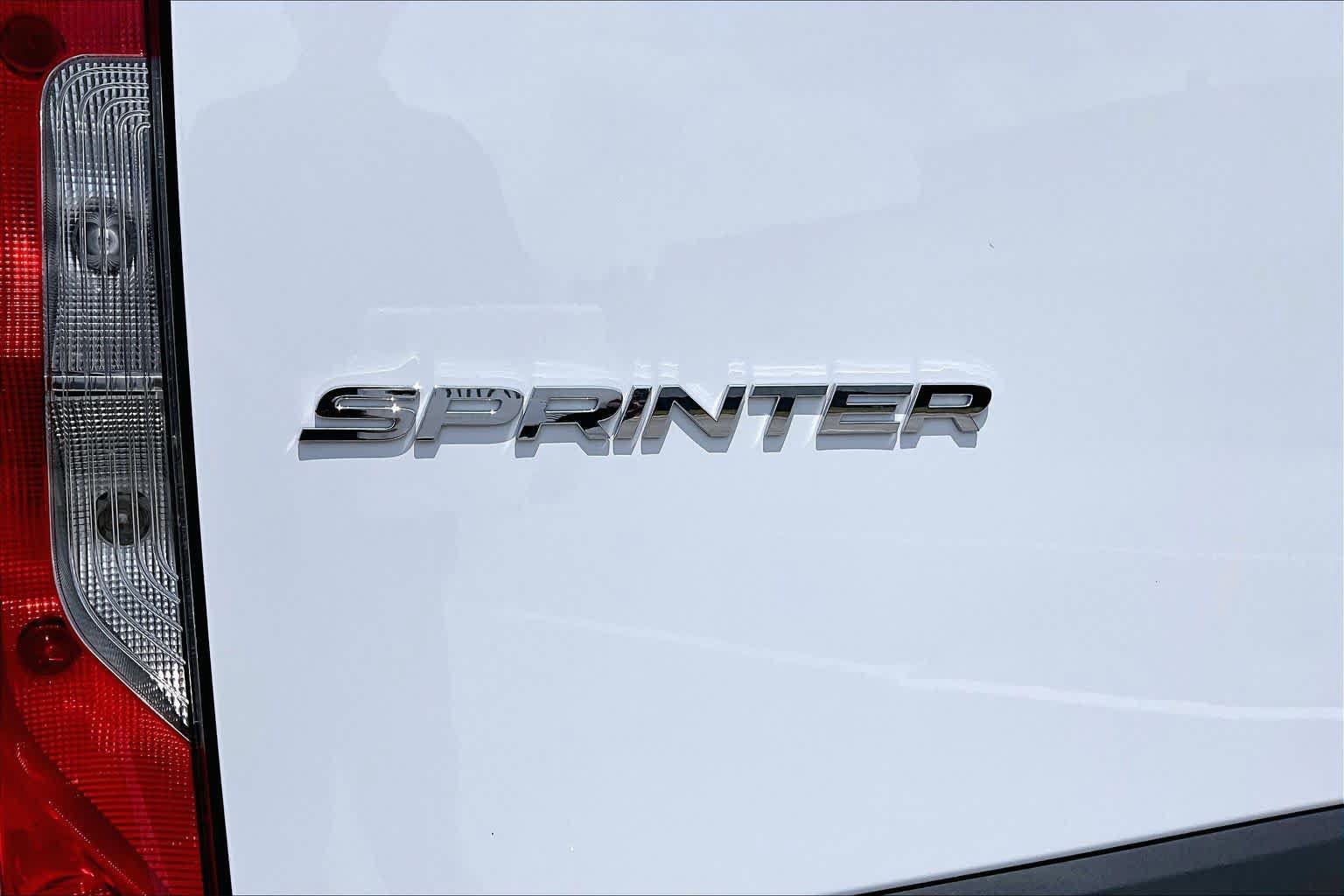 Used 2025 Mercedes-Benz Sprinter 2500 image 10