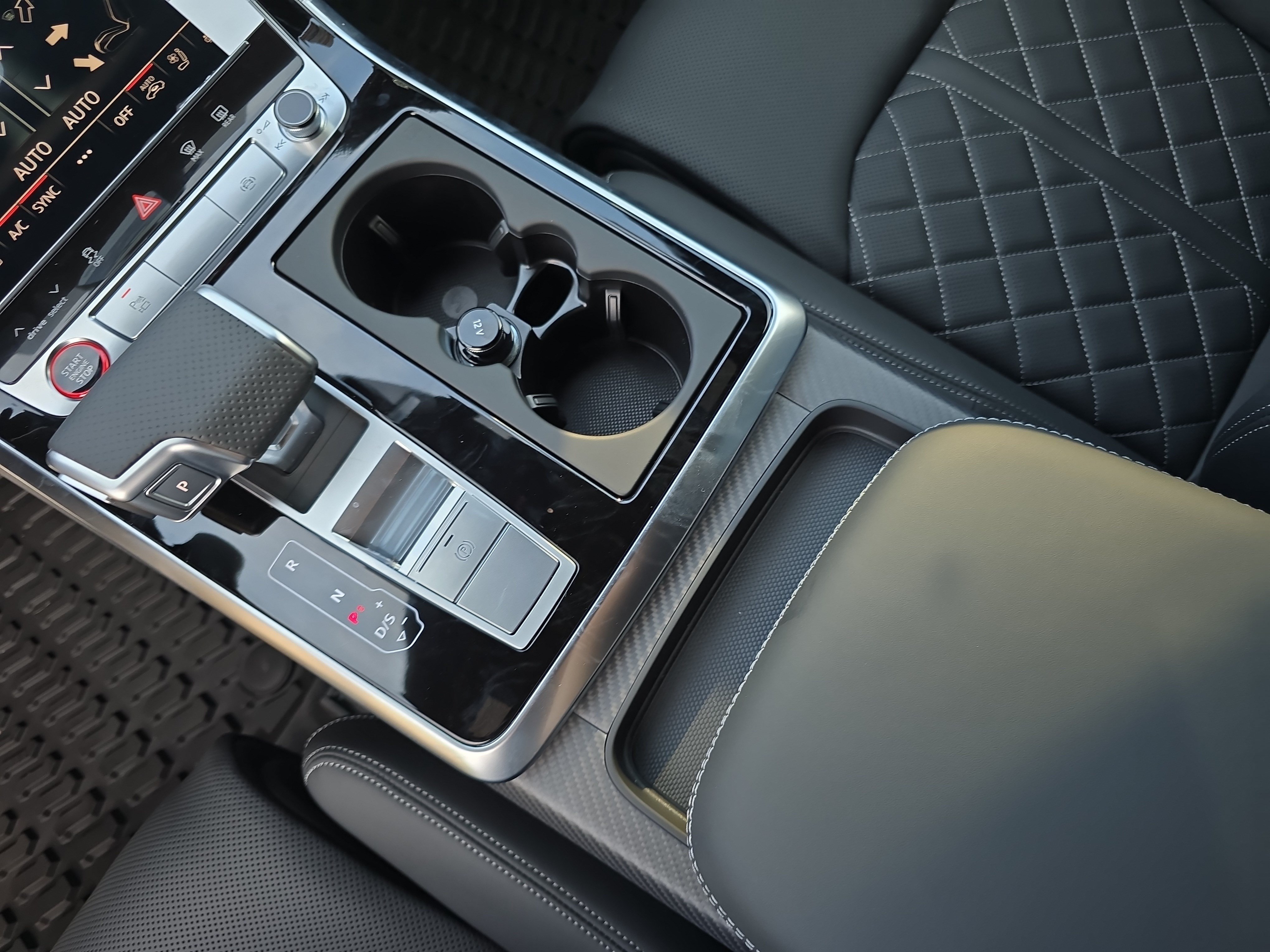 New 2026 Audi SQ7 Premium Plus AWD/4WD image 27